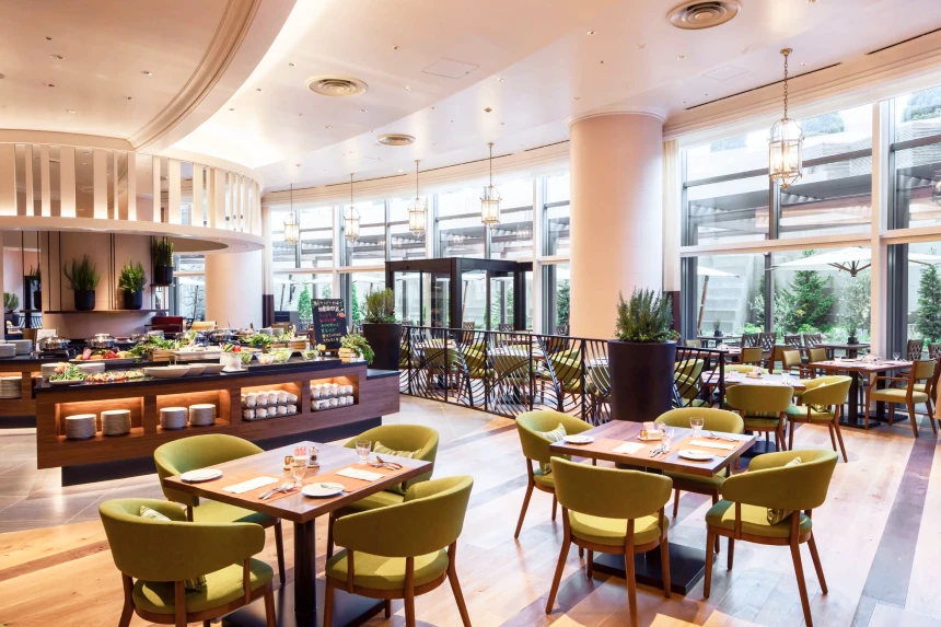 写真：レストラン & バー