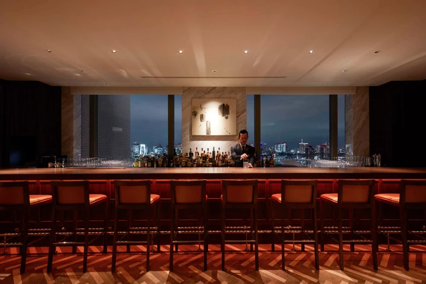 写真：レストラン & バー