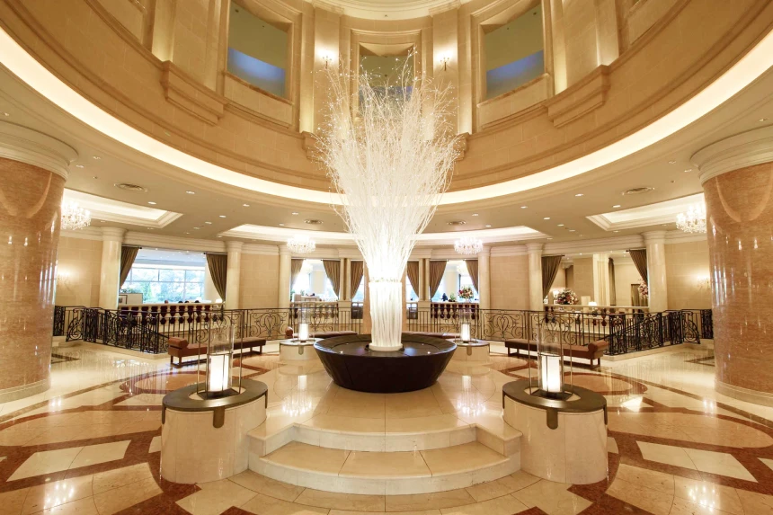 写真：エントランス & ロビー