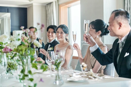 披露宴